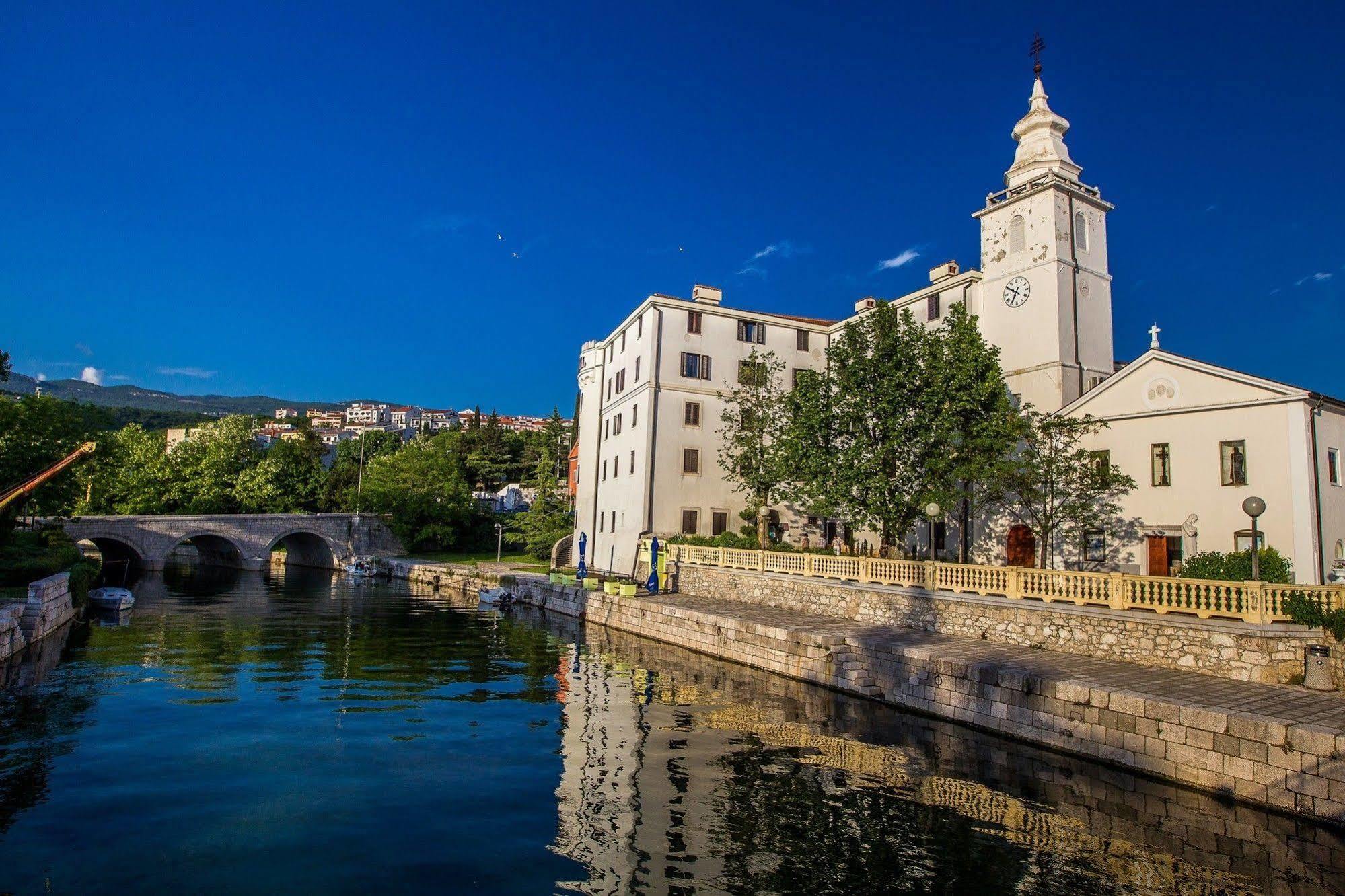 Hotel Kastel Crikvenica Ngoại thất bức ảnh