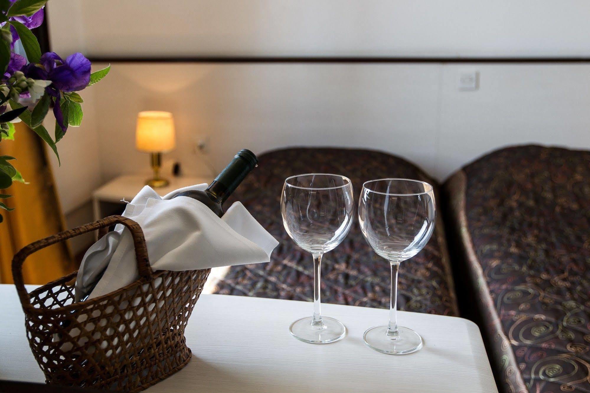 Hotel Kastel Crikvenica Ngoại thất bức ảnh