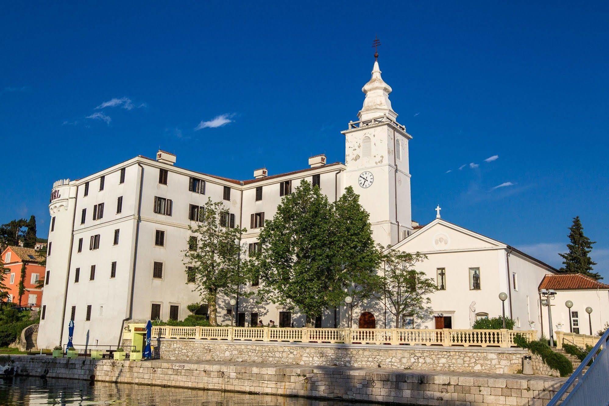 Hotel Kastel Crikvenica Ngoại thất bức ảnh