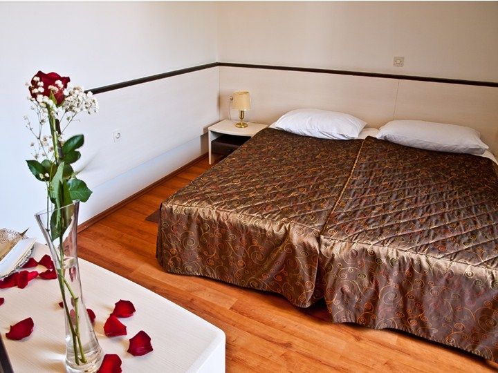 Hotel Kastel Crikvenica Ngoại thất bức ảnh